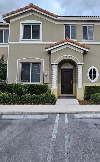 Foto del edificio - 1015 SE 24th Terrace