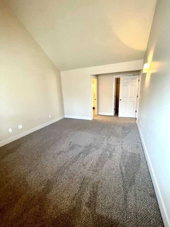 Foto del edificio - Great home in NE Bend!  New listing!