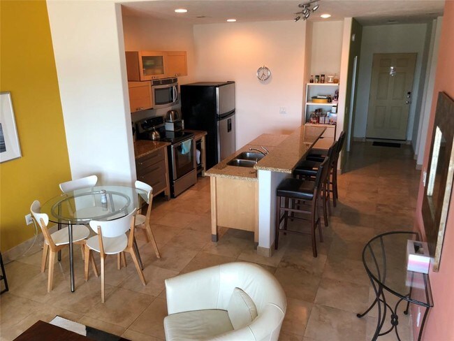 Building Photo - 9420 Seawall Blvd