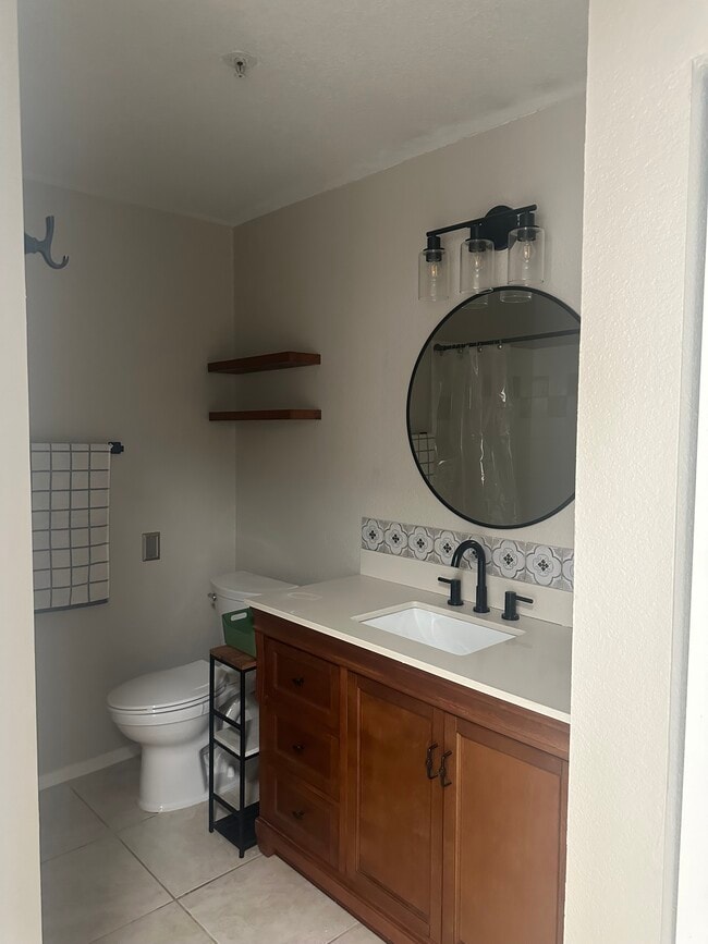 Building Photo - 13810 Sutton Park Dr N