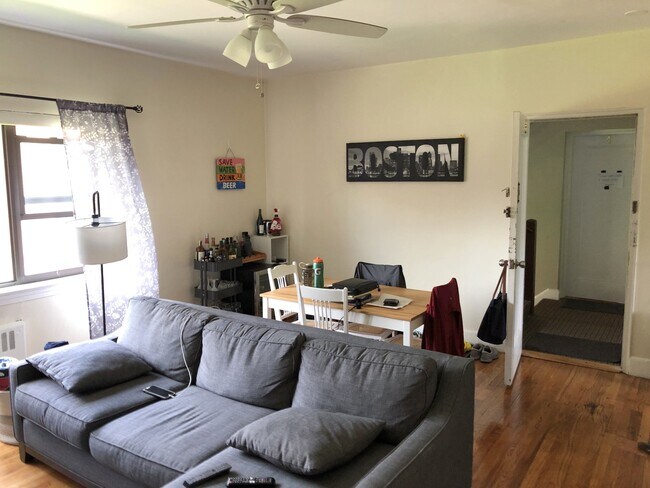 Foto del edificio - 114 Longwood Ave