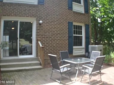Building Photo - 9515 Duffer Way