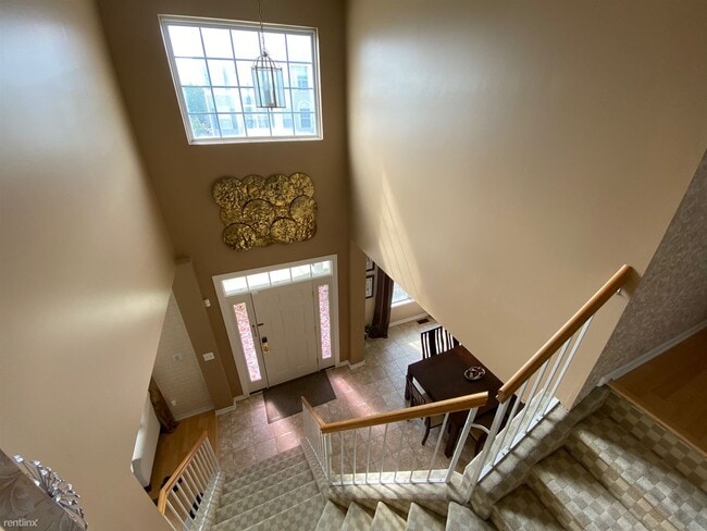 Building Photo - 3 br, 2.5 bath Townhome - 29 Puchala Dr