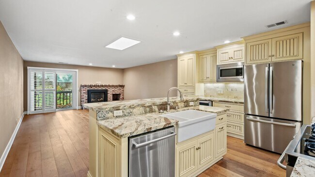 Foto del edificio - 156 Vineyard Cir