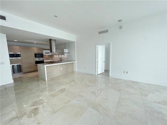 Foto del edificio - 17301 Biscayne Blvd