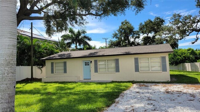 Foto del edificio - 3932 Sunshine Ave