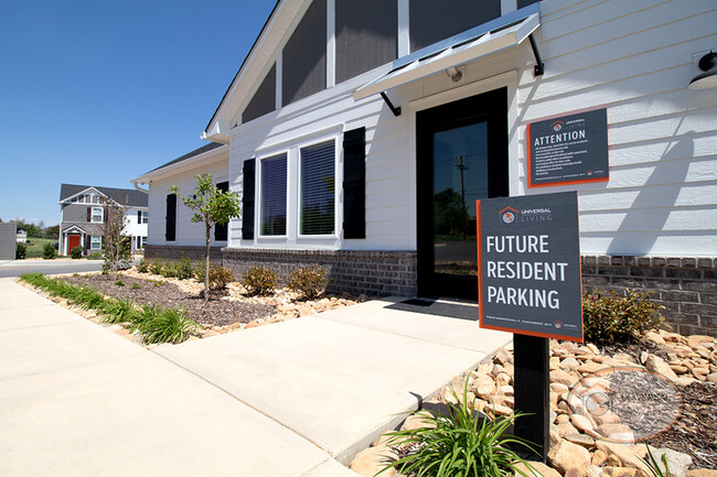 Estacionamiento para futuros residentes - Universal at Mountain View