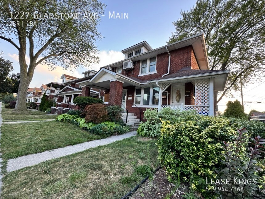 Photo principale - BE THE FIRST TO LIVE IN THIS RENOVATED MAI...