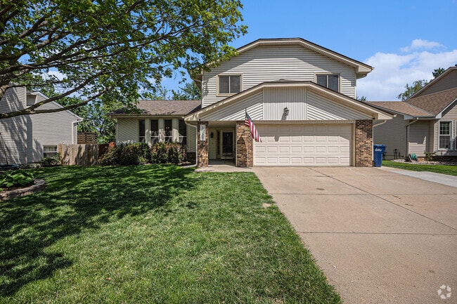 Building Photo - 3738 Burr Oak Dr