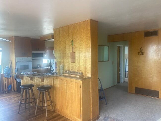 Building Photo - 4572 Narragansett Ave