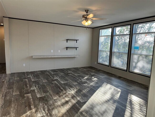 Foto del edificio - 199 Harmony Wood Ln