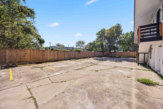 Foto del edificio - 6811 Del Rio St