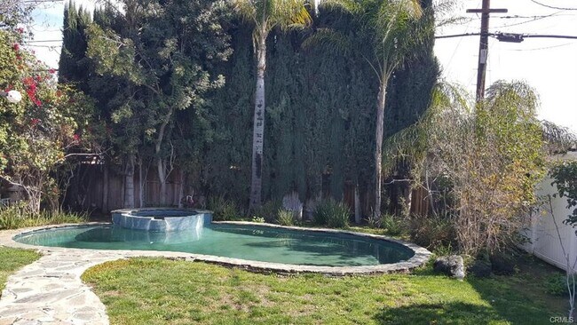 Foto del edificio - 5122 Lindley Ave