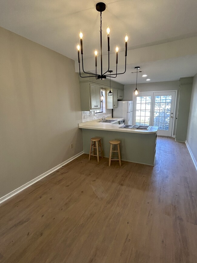 Open plan kitchen/dining/living - 7008 Copper Cove