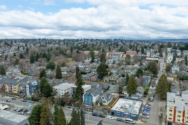 Aerial Photo - 5612 Roosevelt Way NE