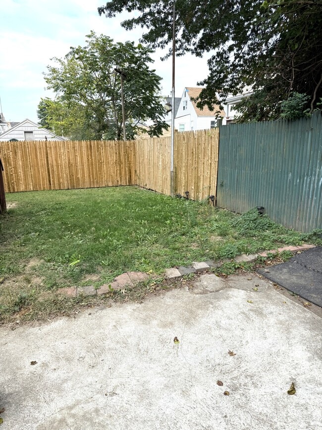 Foto del edificio - 497 Garfield Ave