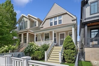 Building Photo - 4132 N Claremont Ave
