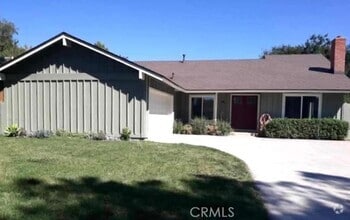 Building Photo - 42650 San Julian Pl
