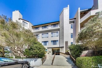 Building Photo - 208 N Lake Merced Hills