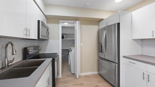 Foto del edificio - 7211 Shalimar St