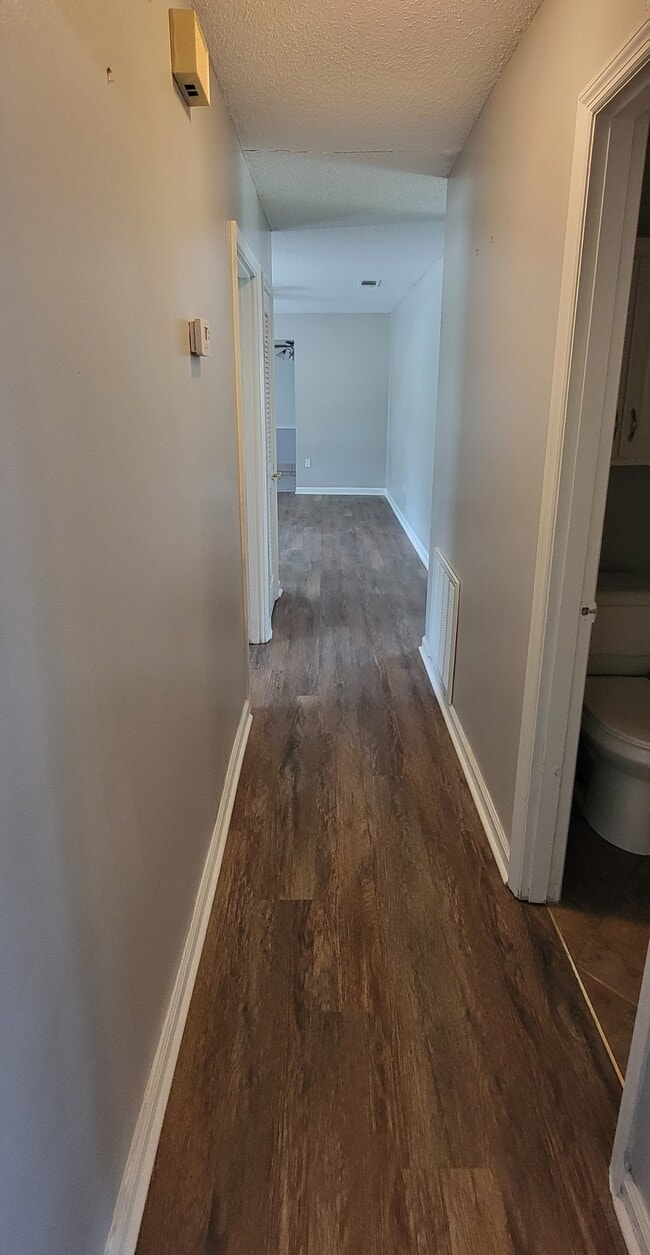 Building Photo - 318 W Whatley St