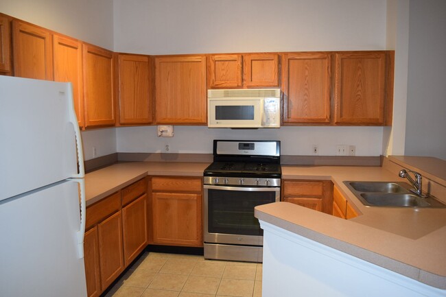 Foto del edificio - ANN ARBOR CONDO FOR LEASE!