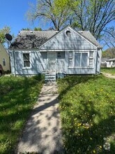 Building Photo - 15453 Fielding St