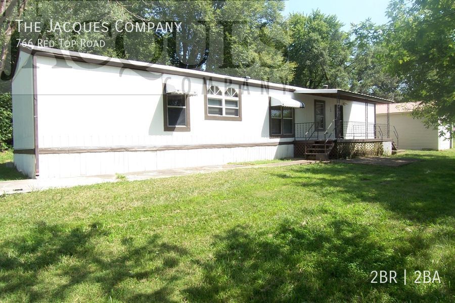 Primary Photo - Spacious 2 Bedroom 2 Bath Home with 2 Car ...