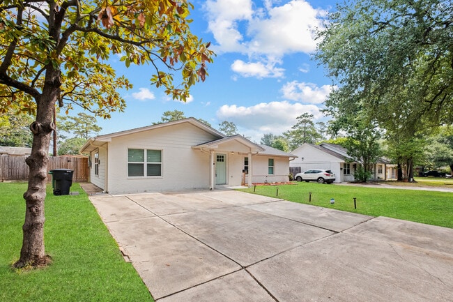 Building Photo - 4106 Gardendale Dr