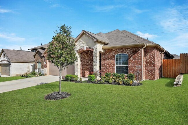 Foto del edificio - 21310 Echo Manor Dr
