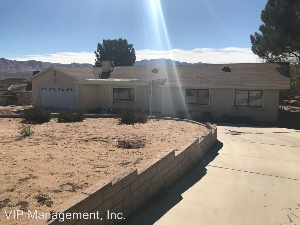 18321 Orange St, Hesperia, CA 92345 House for Rent in Hesperia, CA