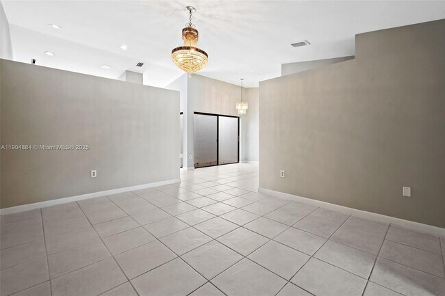 Foto del edificio - 6654 NW 173rd Ln