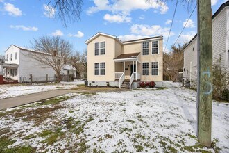 Building Photo - 1312 Highland Ave