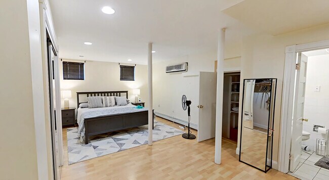 Foto del edificio - 18 Dean Rd