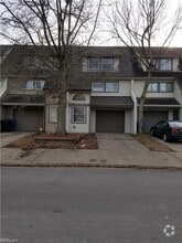 Building Photo - 3850 Chimney Creek Dr