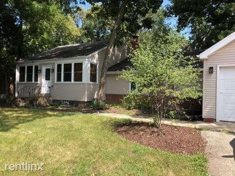 Primary Photo - 3 br, 2 bath House - 24029 N Lakeside Dr
