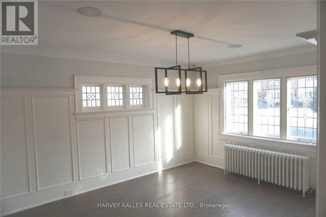 Building Photo - 318 Lytton Blvd