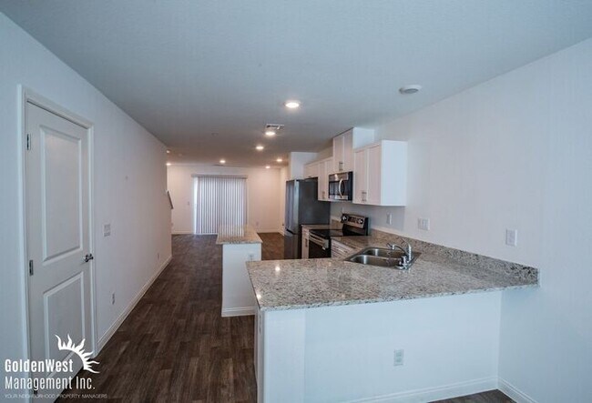 Foto del edificio - Modern 3Bdm 2Ba Townhome with Community Pool in Southwest Las Vegas.