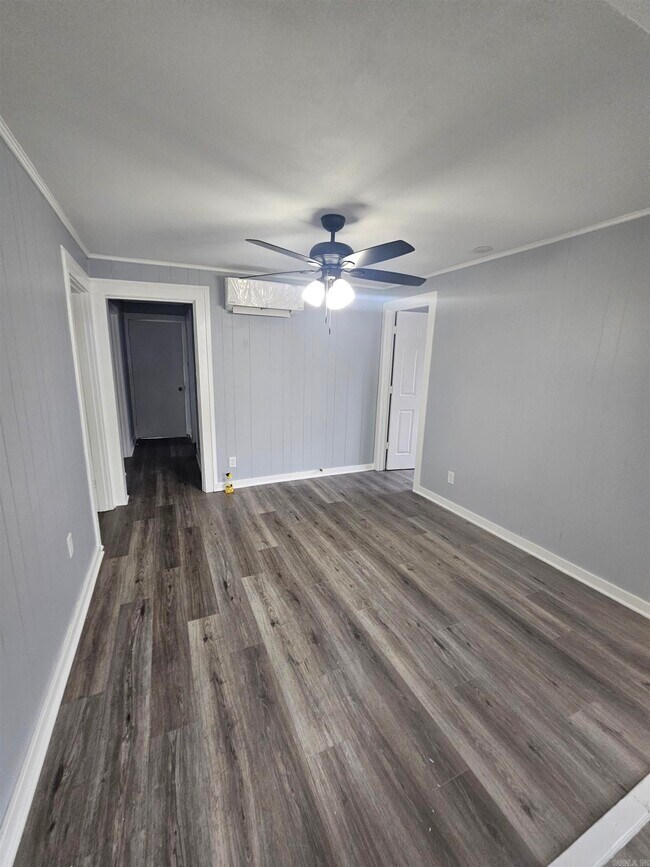 Foto del edificio - 213 Pinewood St