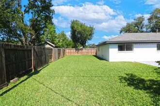 Building Photo - 9211 Blankenship Dr