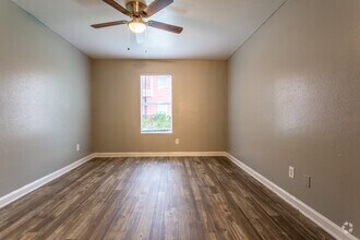 Ashford Santa Cruz photo'