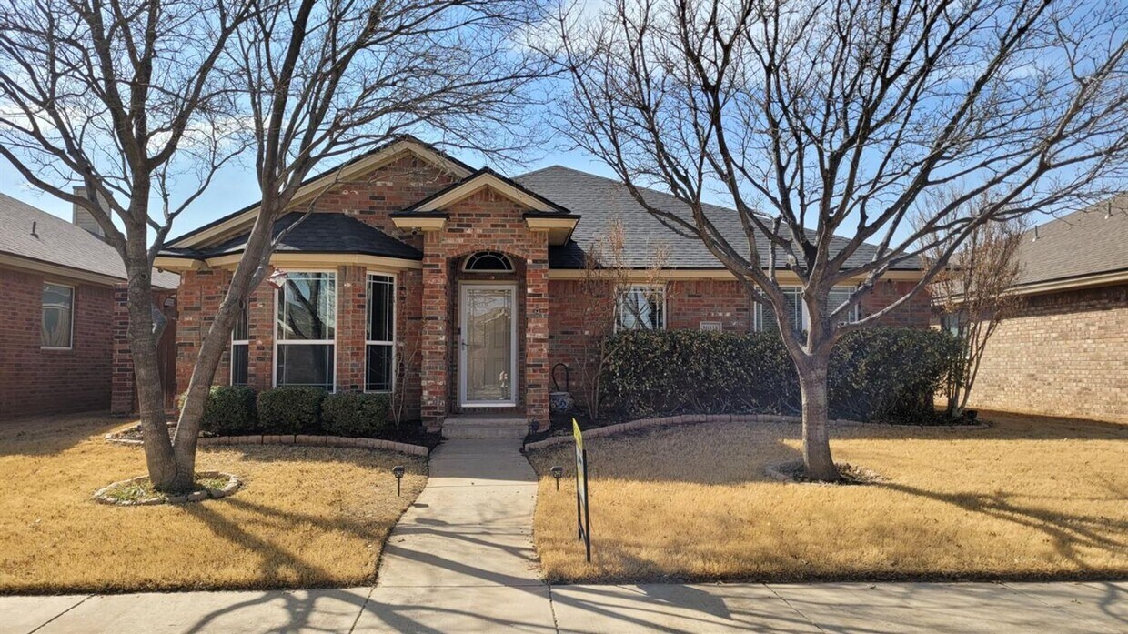 Foto principal - Pre-Leasing for January 2024! 4 Bedroom Op...