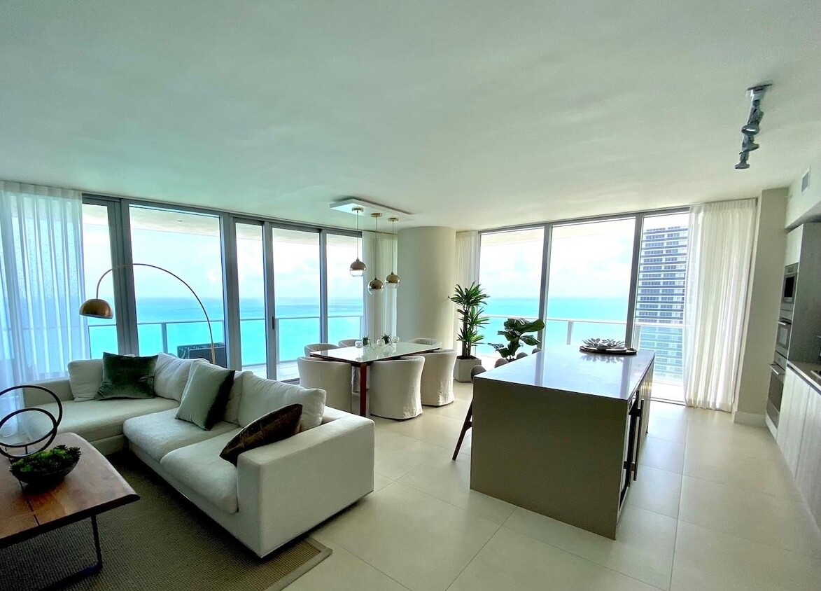 Foto principal - 4111 S Ocean Dr