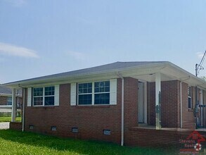 Building Photo - 207 Bermuda Dr
