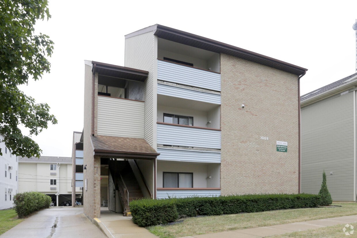 Foto principal - Smith Apartments @ 1009 West Clark
