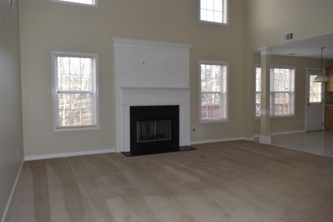 Building Photo - 6878 Wynmeadow Drive