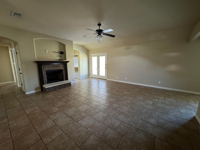 Building Photo - 6109 Newcastle Dr
