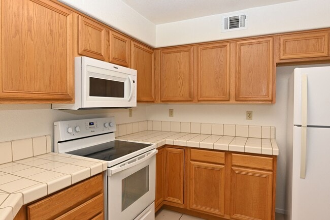 Foto del edificio - 1105 Vista Pointe Cir