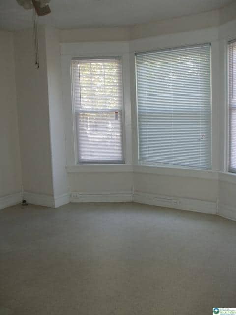 Foto del edificio - 221 S Madison St