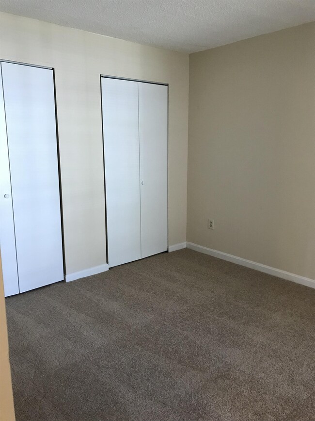 Building Photo - 10404 Beacon Ridge Dr